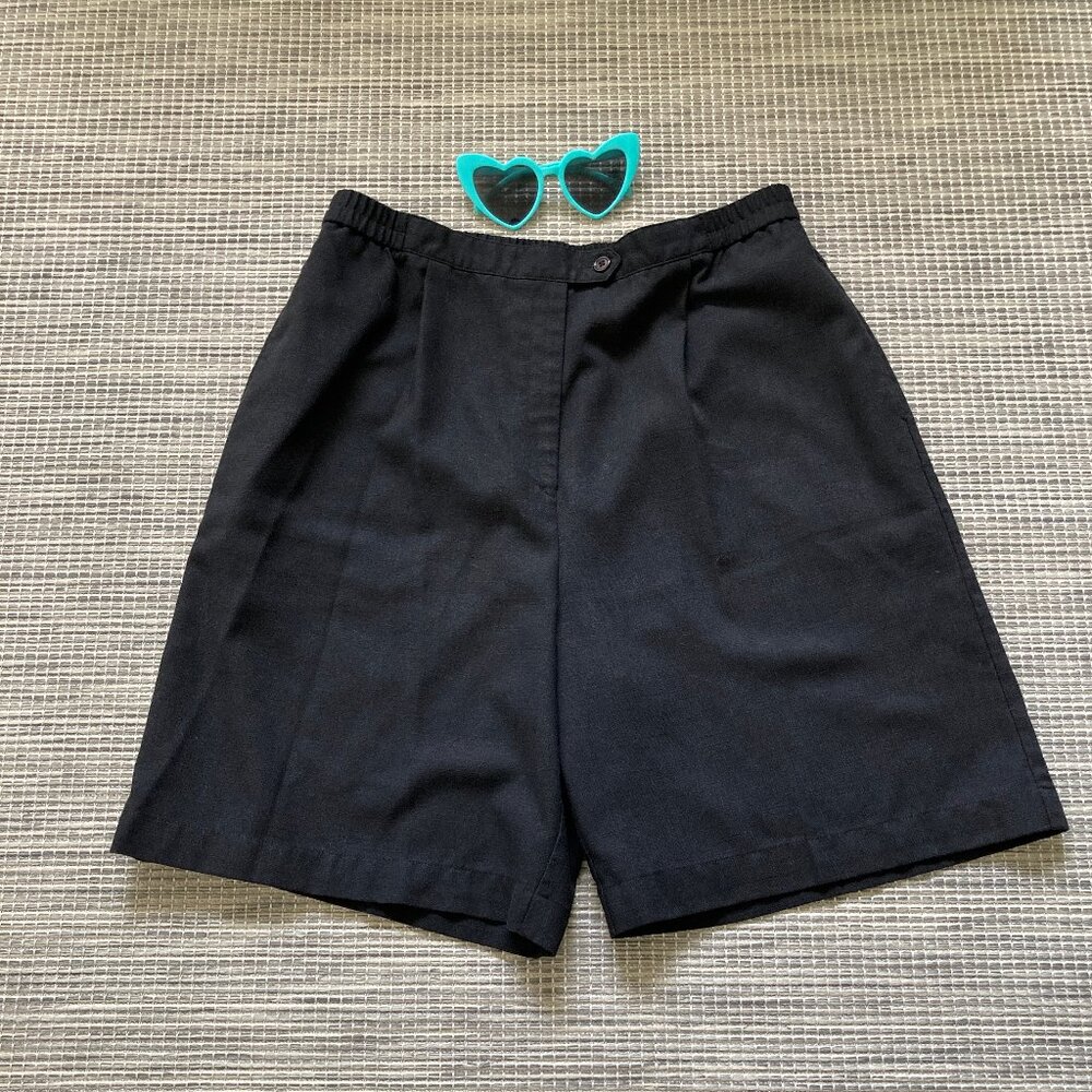 Appleseed's Classic Black Tailored  Bermuda Shorts 18
